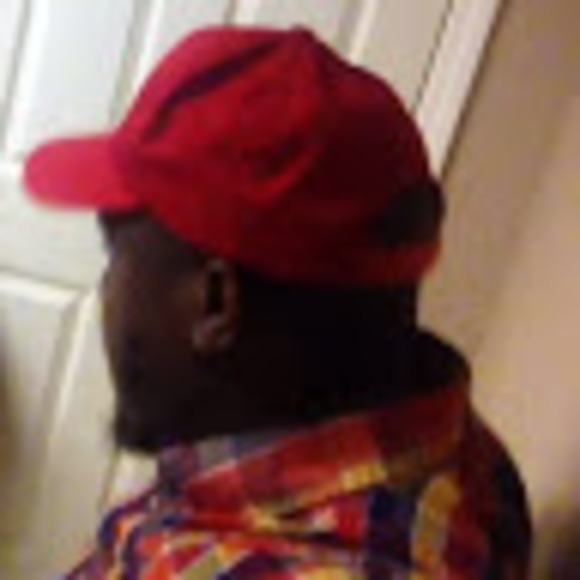 Profile Picture of Kerrington Bradley (@kerringtonbradl) on Poshmark