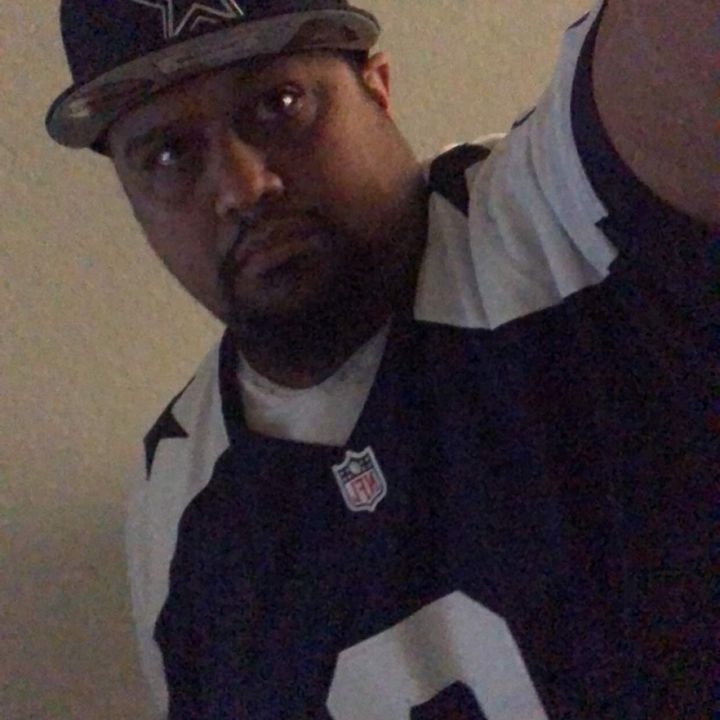 Profile Picture of Carlos Barboza (@@carlosyjen) on Tiktok