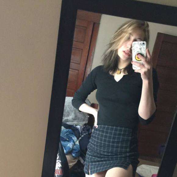 Profile Picture of Alena Chaplinski (@alenachaplinski) on Poshmark