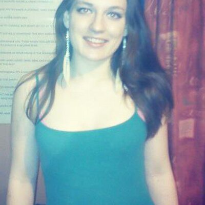 Profile Picture of Caroline Knight (@CarolineFlora95) on Twitter