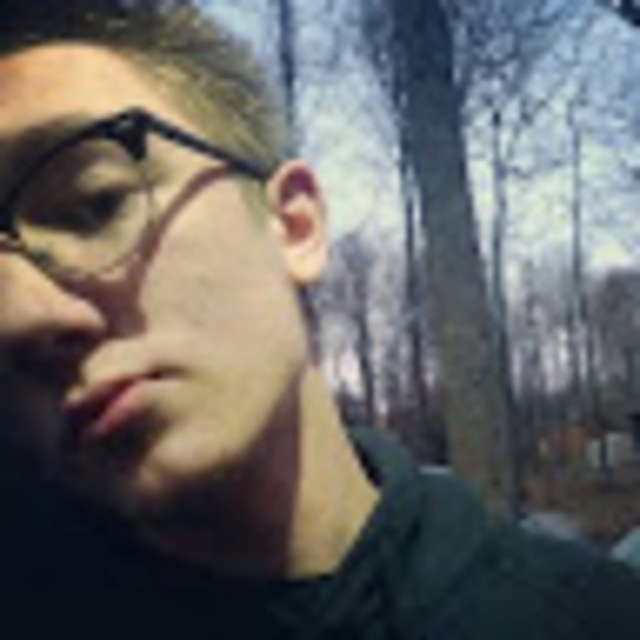 Profile Picture of Leo Leonardo (@leoleonardoiii1) on Poshmark