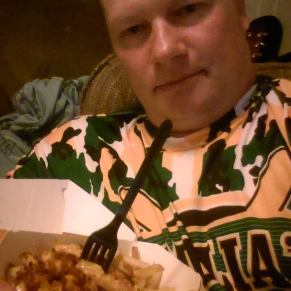 Profile Picture of Jason Tuma (@jtuma75) on Poshmark