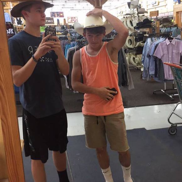Profile Picture of Mayson Hignite (@maysonh10) on Poshmark