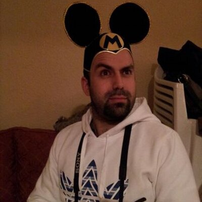 Profile Picture of Carlost (@CarlosDevia) on Twitter