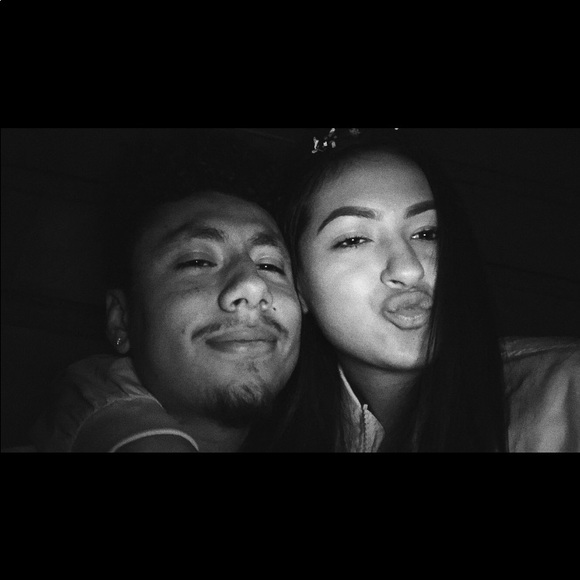 Profile Picture of Alexa Ortiz (@alexaroseortiz) on Poshmark