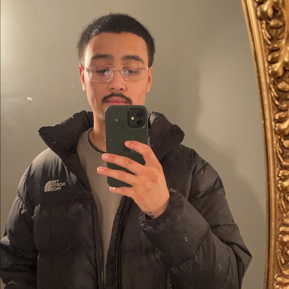 Profile Picture of Jason Nguyen (@jasonn502) on Poshmark