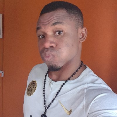 Profile Picture of Anunike Collins (@LizaTertulien) on Twitter