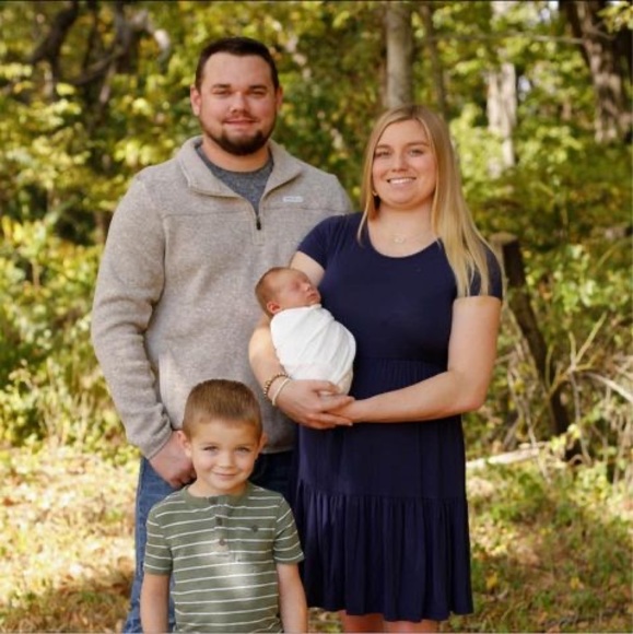 Profile Picture of Traci Etling (@tracipflasterer) on Poshmark