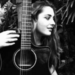 Profile Picture of Elisa Weisson (@thecoverhour) on Instagram