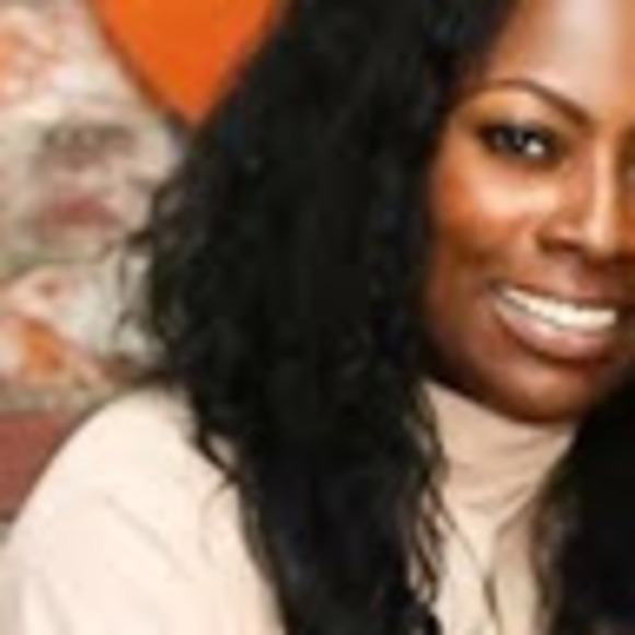 Profile Picture of Yolanda Kight (@yolandakight) on Poshmark