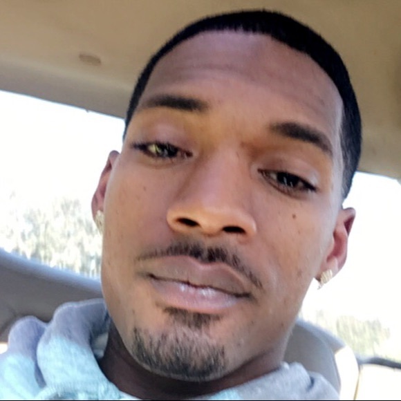 Profile Picture of Charles Perry (@chip200) on Poshmark