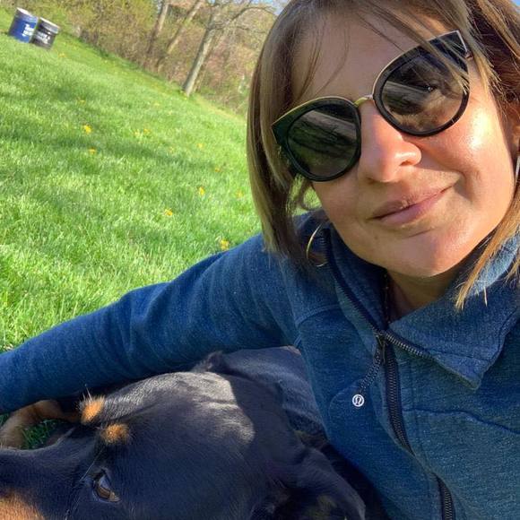 Sylvie Ballane - Poshmark Profile Picture of Sylvie Ballane (@sylviebbb) on Poshmark