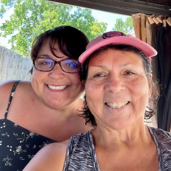 Profile Picture of Tanya Huneycutt (@mastertmh) on Poshmark