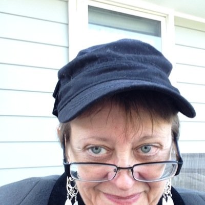 Profile Picture of Laurie Kern (@ElizaRose11Rain) on Twitter
