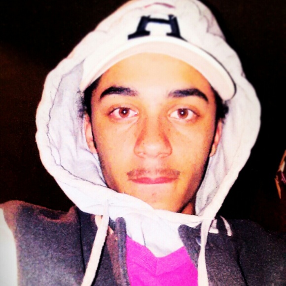 Profile Picture of Devante Hanson (@tmg_tae) on Poshmark