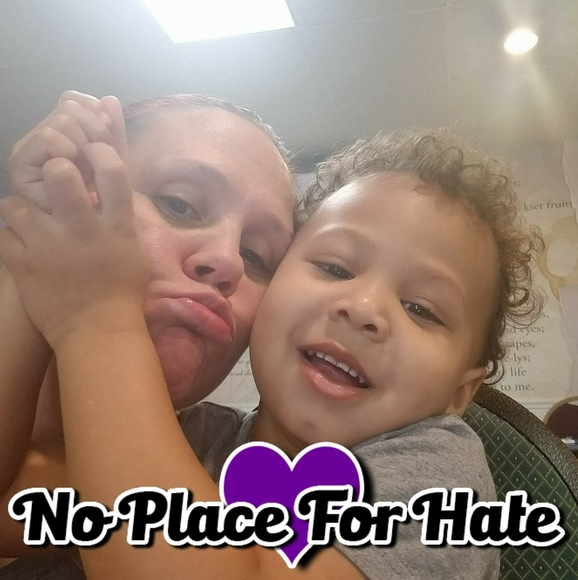 Profile Picture of Victoria Klebon (@lloyd0803) on Poshmark