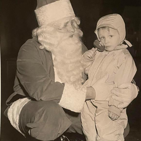 Profile Picture of Joanne Shyne (@shyn98) on Poshmark