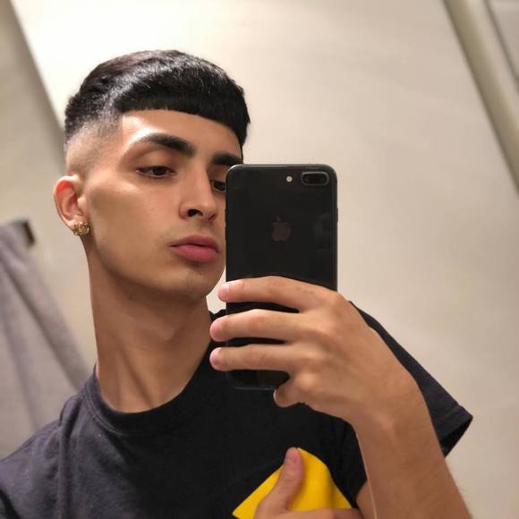 Profile Picture of Miguel Coronel (@miguel_coronel) on Poshmark
