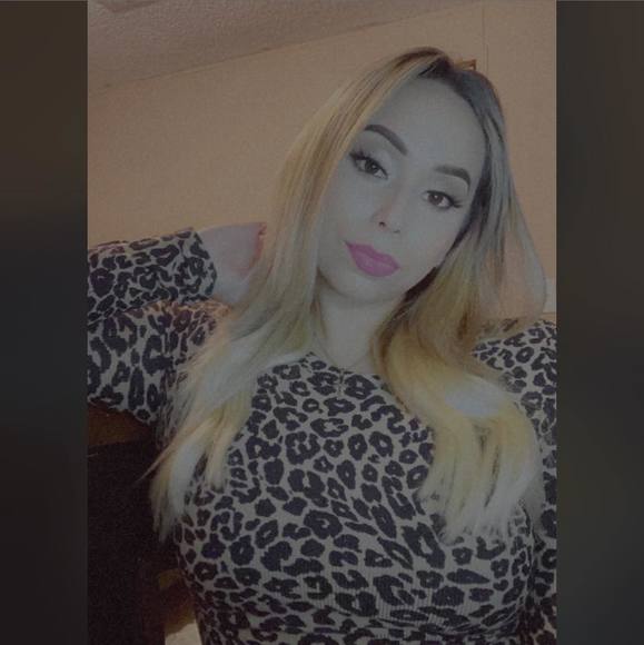 Cinthia Renovato - Poshmark Profile Picture of Cinthia Renovato (@crenovato2011) on Poshmark