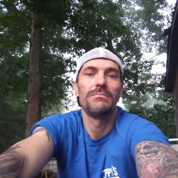 Profile Picture of Kevin Mize (@kevin_mize) on Poshmark