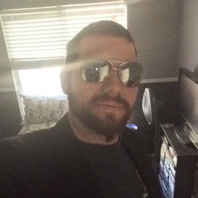 Profile Picture of Scott Simer (@whodatvenom) on Twitter