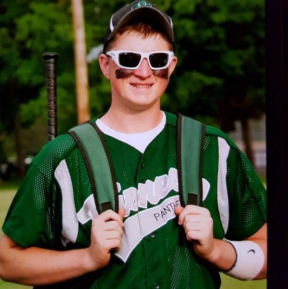 Profile Picture of Brad Arnold (@birdman22) on Poshmark