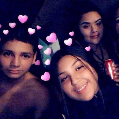 Profile Picture of Savanah Hernandez (@saavv5) on Twitter