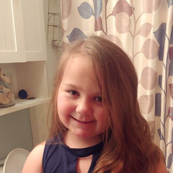 Profile Picture of Aleah Malec (@aleah_malec) on Poshmark