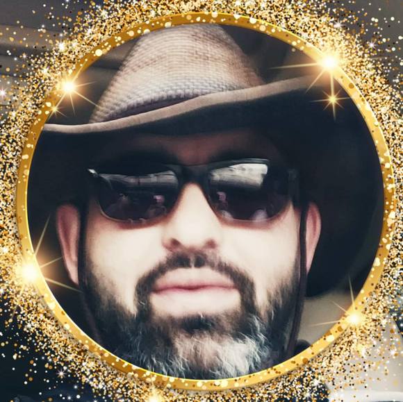 Profile Picture of Dahdouh Dahdouh (@daha190880) on Poshmark