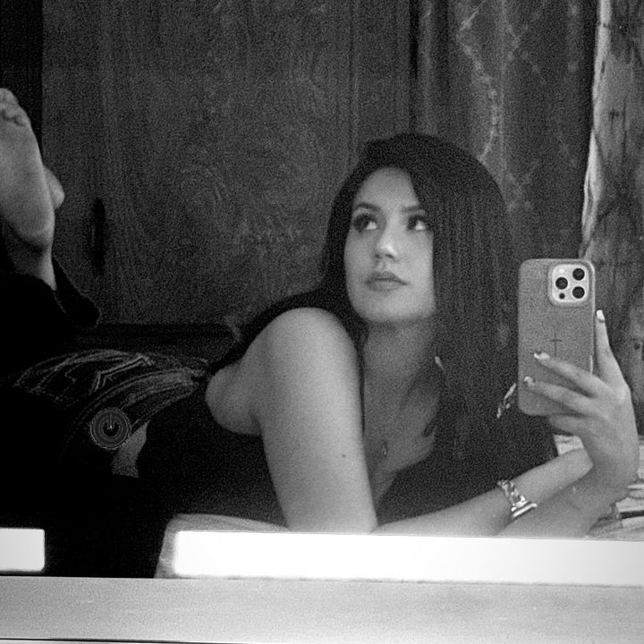 Profile Picture of Skiess (@gonzalezcielo) on Tiktok