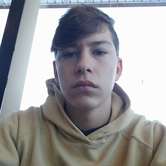 Profile Picture of Andrei Vladimirovich (@andreivlad) on Poshmark