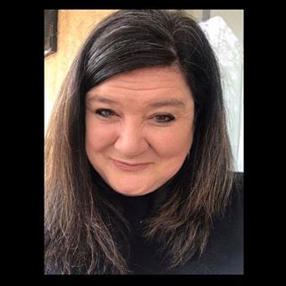 Profile Picture of Julie Favata Stauffer (@jfstauffer) on Facebook