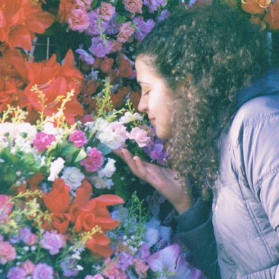 Profile Picture of Paola Debellis Alvarez (@DebellisAlvarez) on Twitter