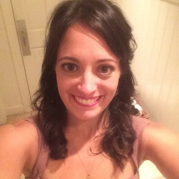 Profile Picture of Colleen Glatfelter (@colleen429) on Poshmark