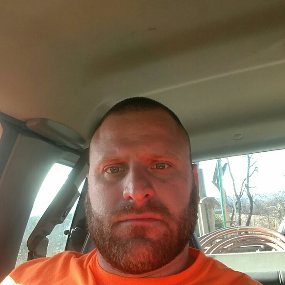 Profile Picture of John Dziurzynski (@boski25) on Poshmark