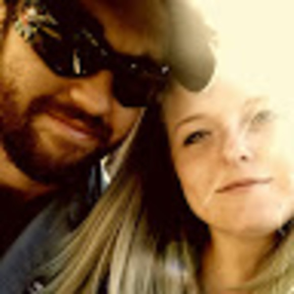 Profile Picture of Justin and corie Quick (@jcquick8890) on Poshmark