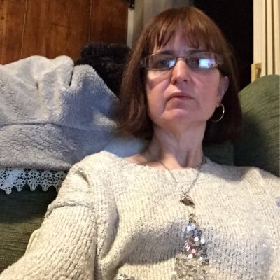 Profile Picture of Tracey Thorpe (@suffolkrock1) on Twitter