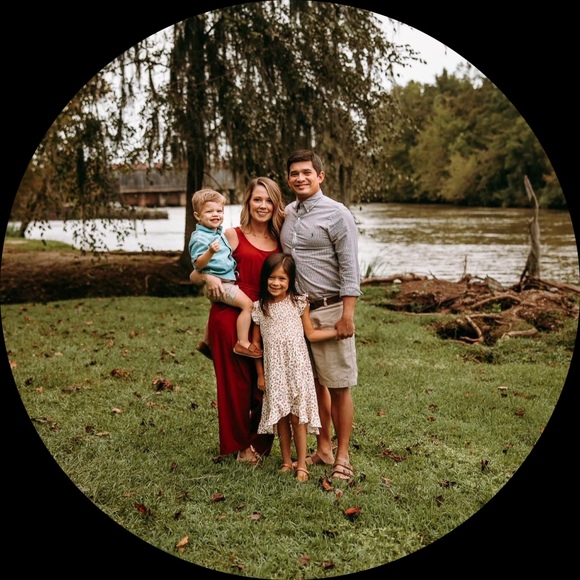 Profile Picture of Ashley Botts (@abotts24) on Poshmark