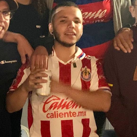 Profile Picture of Paydro fernando Peraza (@perro16) on Poshmark