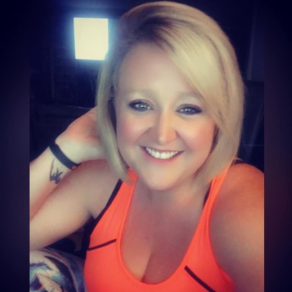 Profile Picture of Brandi Winsett (@brandiwinsett) on Poshmark