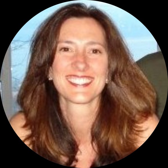 Profile Picture of Judy Gould (@greenava3) on Poshmark