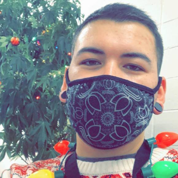 Profile Picture of Alejandro Ibañez (@alejandroiba594) on Poshmark