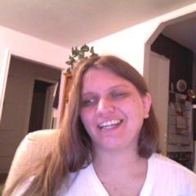 Profile Picture of Michelle Littlefield (@cre8tivechild11) on Twitter