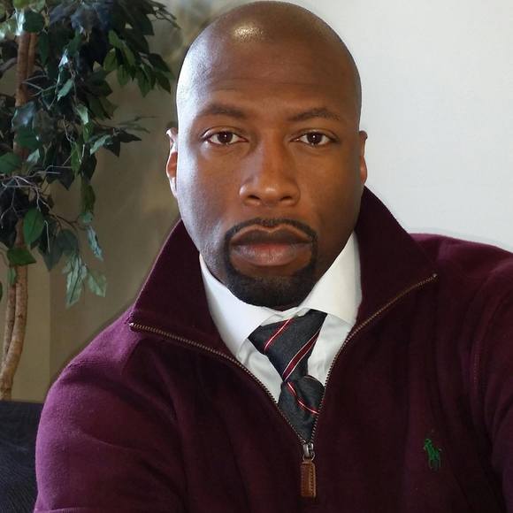 Profile Picture of Lorenzo Clark (@lorenzo_clark) on Poshmark