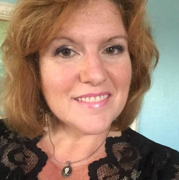 Profile Picture of Carrie Campbell (@ccampbell1210) on Poshmark