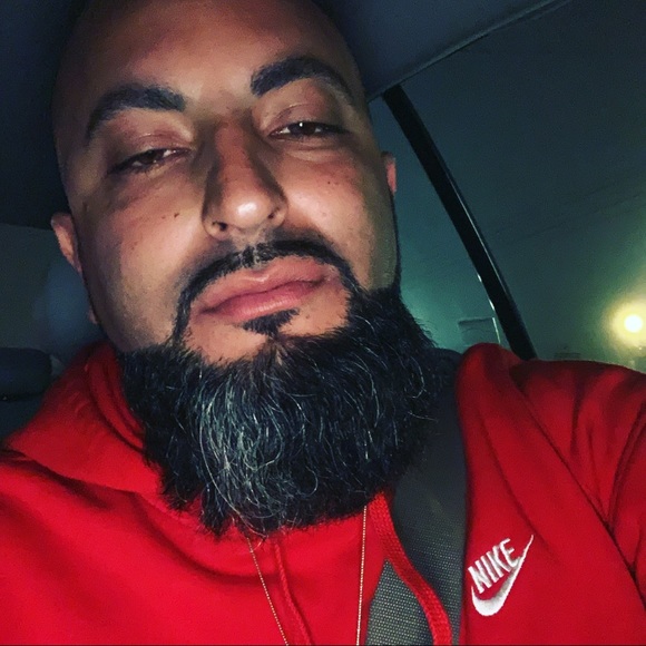Profile Picture of Joe Sasalameh (@jsalameh11) on Poshmark