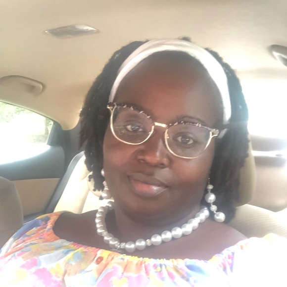 Profile Picture of Donya Irby (@d80irby) on Poshmark