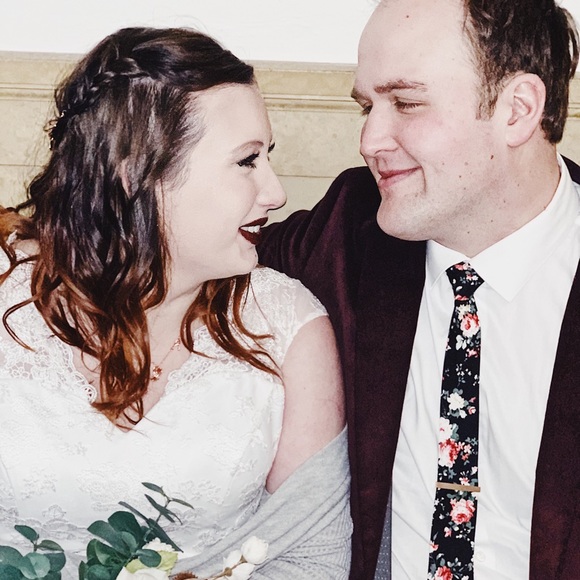 Profile Picture of Drea Kooiman (@dreakooiman) on Poshmark