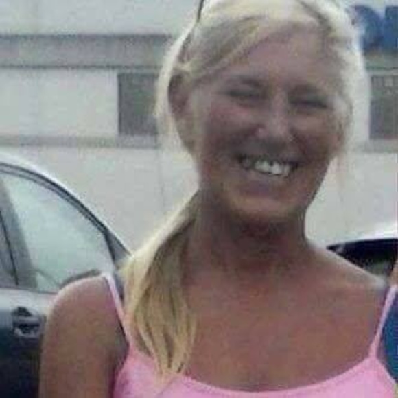 Profile Picture of Valerie Malone (@valerievsm86) on Poshmark