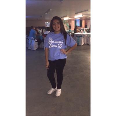 Profile Picture of Cassandra Hernandez (@HernandezC00) on Twitter